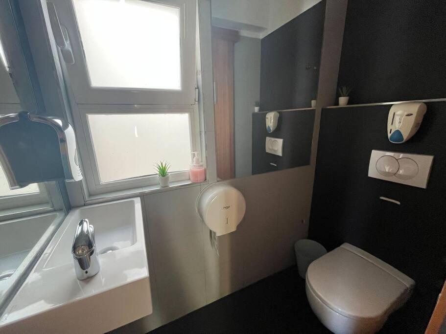 3 Bedroom, 2,5 Bathroom - Bairro Alto Residence Лиссабон Экстерьер фото